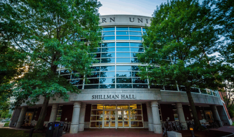 Студентка вимагає повернути $8 000 за навчання через використання професором ChatGPT