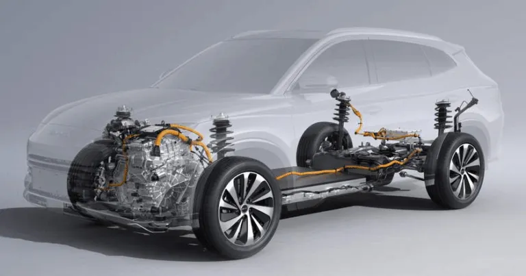 BYD представила нове покоління гібридів з пробігом 200 км на електриці та швидкою зарядкою