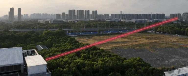 Китайські вчені навчилися зчитувати текст з відстані понад 1 км за допомогою лазерів і новітньої оптики