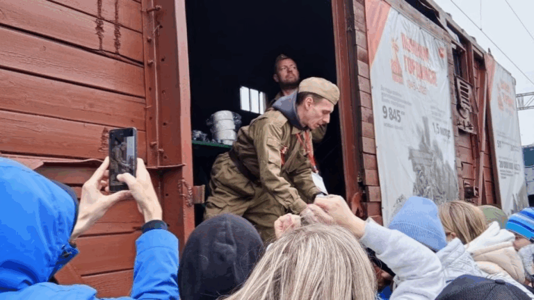 У регіонах РФ почалися побоїща за тарілку безкоштовної каші