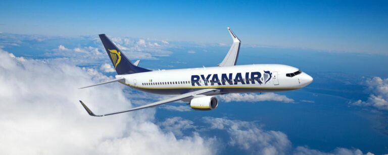 Пасажирка народила під час рейсу Ryanair: пологи приймала депутатка парламенту