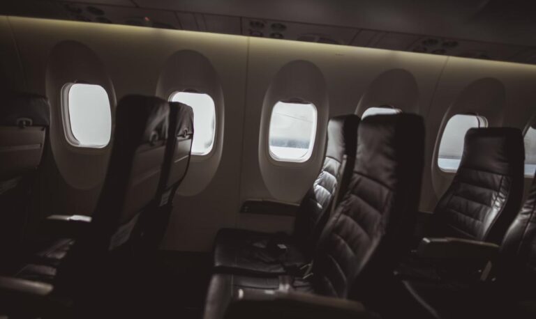 П’яний росіянин покусав стюардес під час рейсу до Таїланду