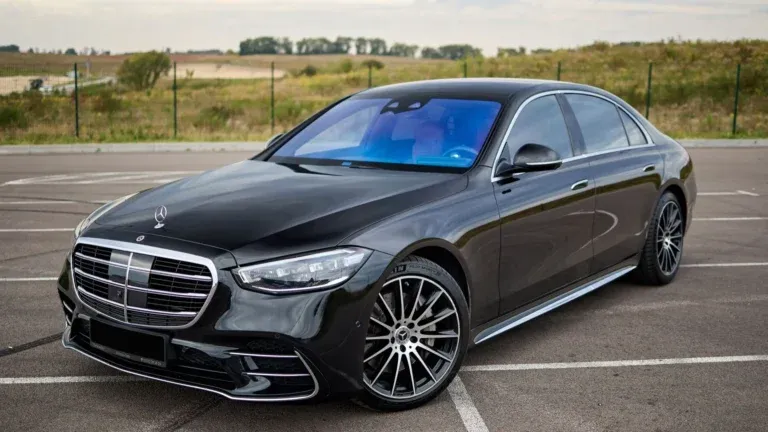 Приватні пасажирські перевезення: рішення для бізнесу, родини та подорожей