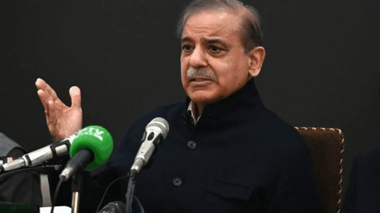 Прем’єр Пакистану написав «я презерватив» замість «я засуджую» в офіційній заяві