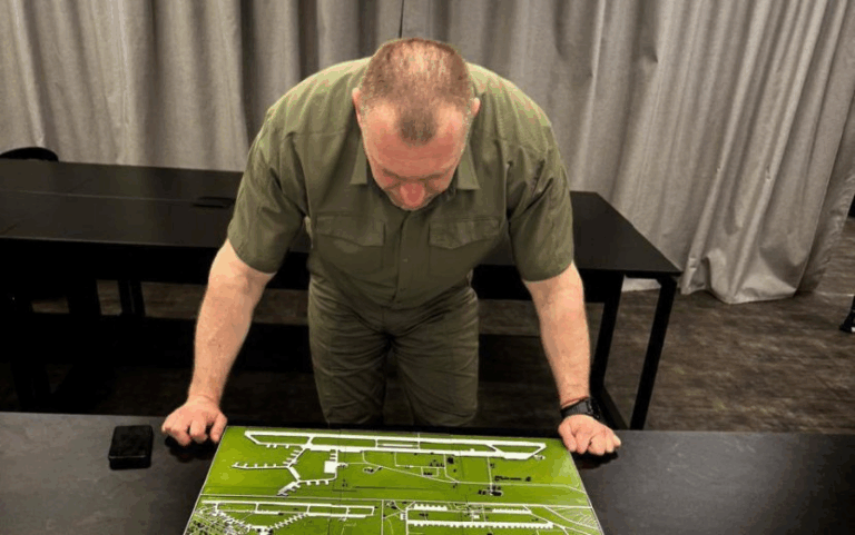 Історична атака СБУ на аеродроми РФ — добірка найкращих мемів