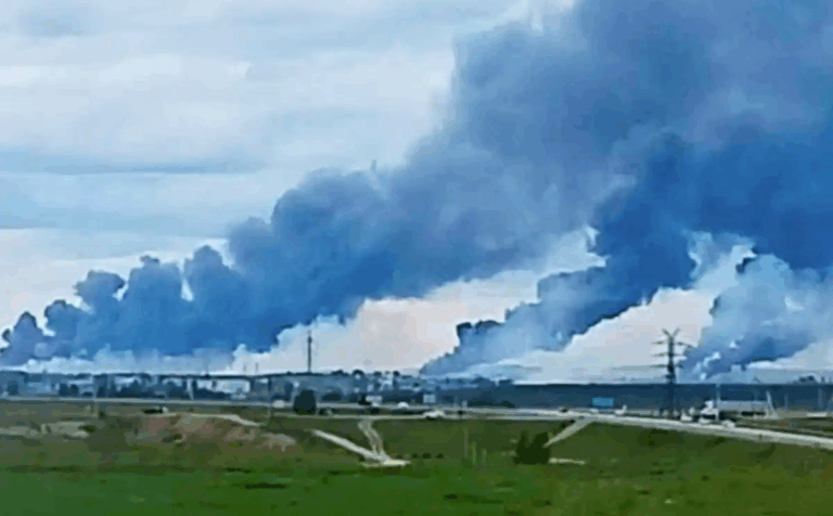 «Плюс 40 літаків»: соцмережі вибухнули мемами після удару по стратегічній авіації Росії