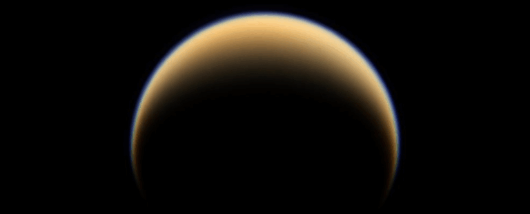 На Титані може бути життя — але його вага не перевищить маленького песика