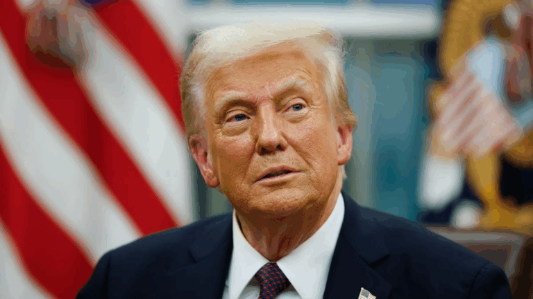 "Хороший-поганий дід": мережа сміється з нерішучості Трампа щодо допомоги Україні (Фото)