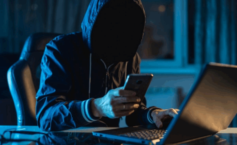 В українців почали виманювати гроші за допомогою ШІ та підробки голосів родичів