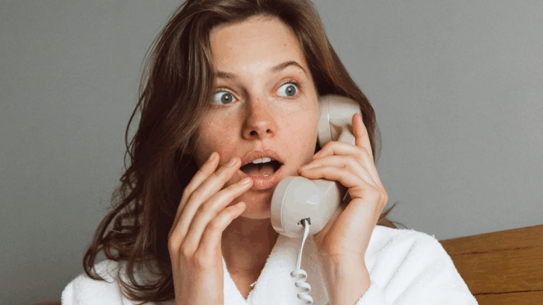 Мовчати у слухавку: зумери винайшли новий телефонний етикет