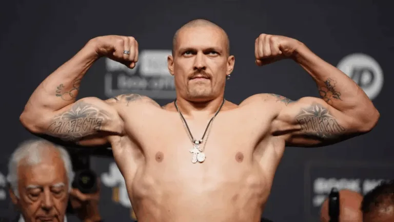 «Донт пуш зе хорсес» та локаційно втрачений Дюбуа: мережа вибухнула хвилею мемів після бою Олександра Усика