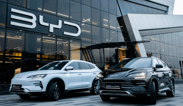 Китайці скорочують цикл розробки авто до двох років: навіть Toyota шокована