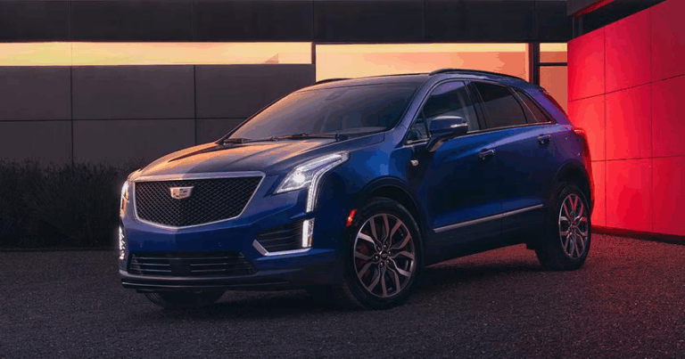 Cadillac не відмовляється від бензину: XT5 залишиться у виробництві після 2030 року