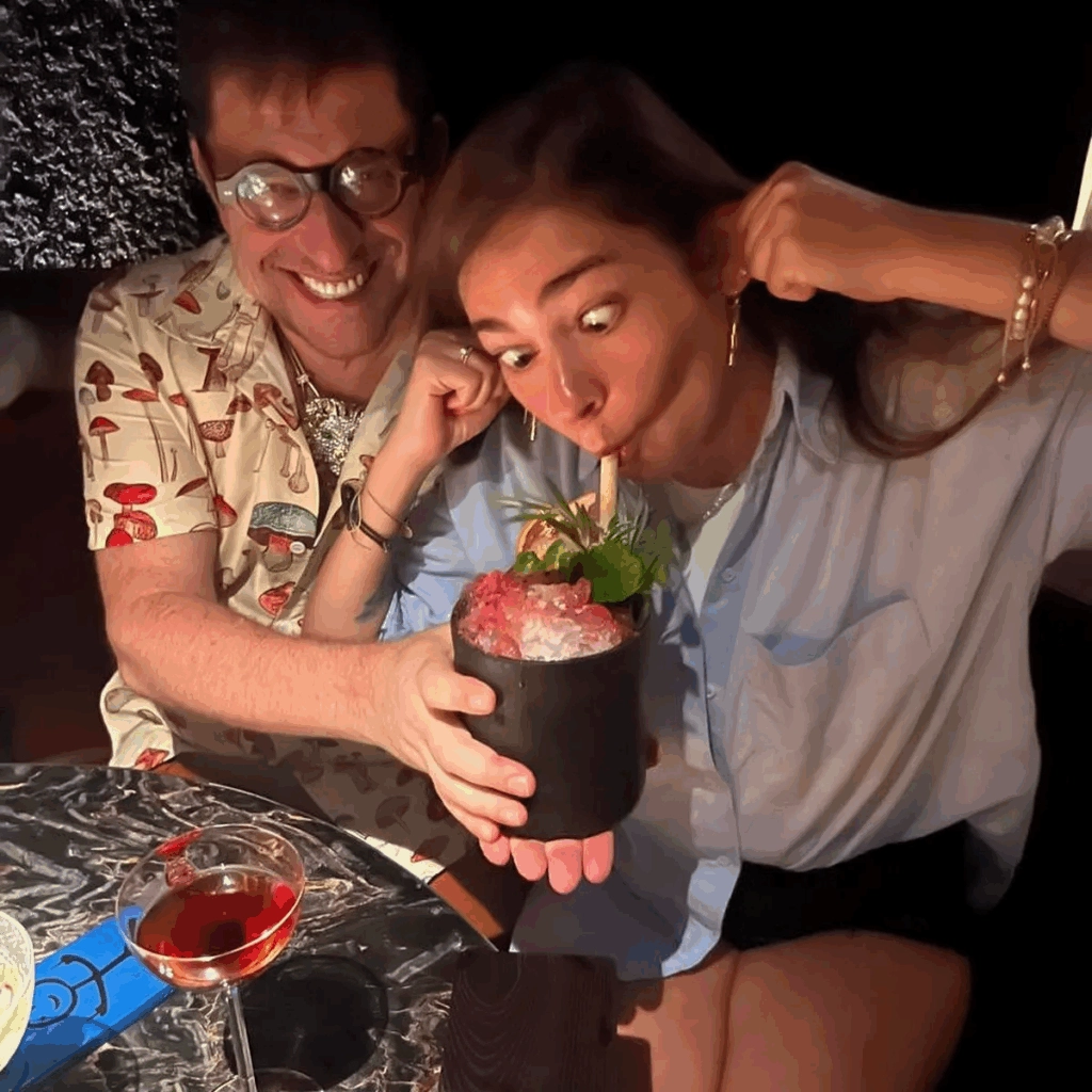 «Дякую, що на шторі не засохла»: Корогодський похизувався іронічним привітанням із ювілеєм від старшої доньки