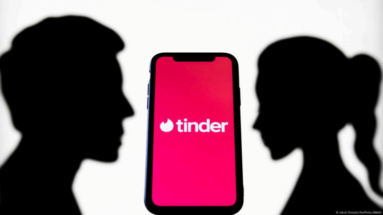 Чеські політики пішли в Tinder за голосами виборців