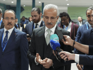 Міністр транспорту Туреччини опублікував відео за кермом і отримав штраф за перевищення швидкості