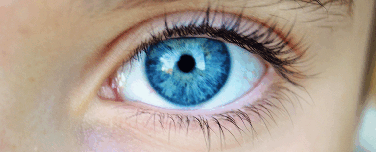 Вчені «зчитали» пам’ять за рухами очей: простий погляд може видати ранні ознаки деменції