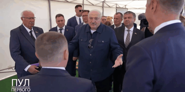 Лукашенко хвалиться, що везе в Китай на саміт ШОС картоплю – по 5 кг кожному президенту (Відео)