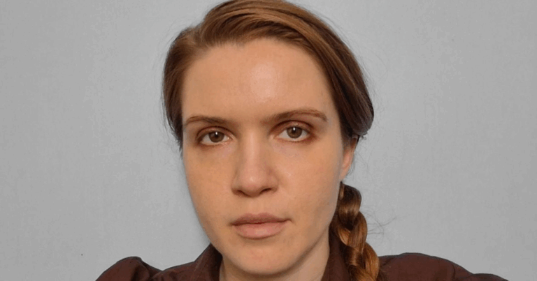 "Іди на роботу": Безугла стала героїнею мемів після конфлікту під Радою (Відео)