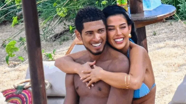 Джуда Беллінгема "спалили" на пляжі за непристойним заняттям