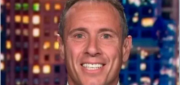 Голий ведучий CNN випадково зробив ролик дружини пікантним (Фото) Голий ведучий CNN випадково зробив ролик дружини пікантним (Фото)