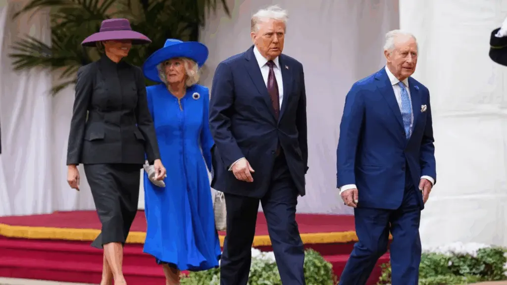 Посмішка Трампа та капелюх Меланії підкорили мережу: найкращі меми про візит до Британії