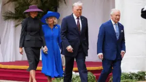 Посмішка Трампа та капелюх Меланії підкорили мережу: найкращі меми про візит до Британії