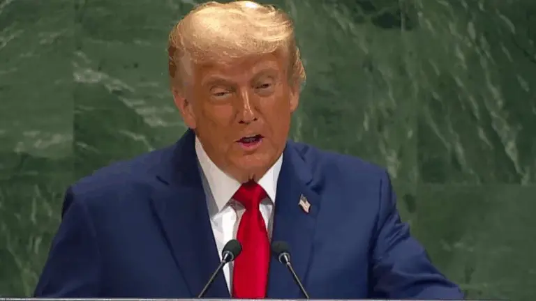 Курйозний випадок стався з Трампом під час виступу на Генасамблеї ООН (Відео)