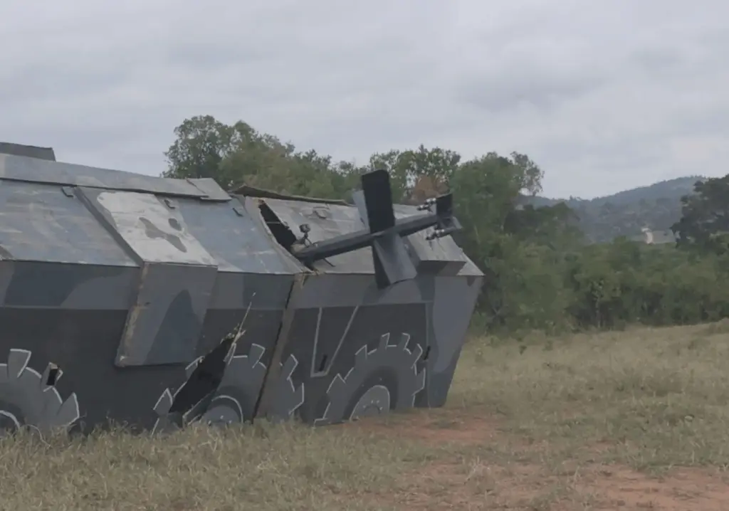 Британські війська випробували бойові дрони з ШІ: 14 із 15 місій виконані без інженерів