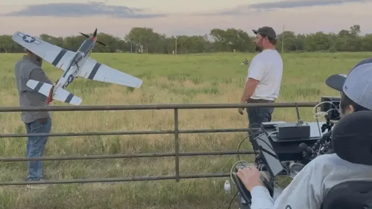 Мозок керує дроном: Neuralink показала дивовижний експеримент