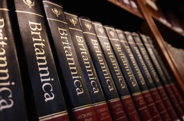 Britannica та Merriam-Webster подали судовий позов проти OpenAI