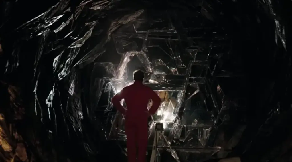 Фільм, який тримає до фіналу: що не так і що геніального в «Проєкт “Аве Марія”»