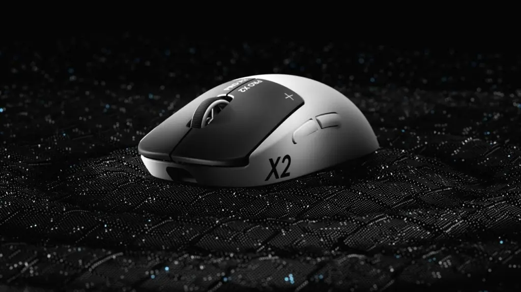 Logitech G запускає в Україні PRO X2 SUPERSTRIKE — мишу, яку тестували NAVI