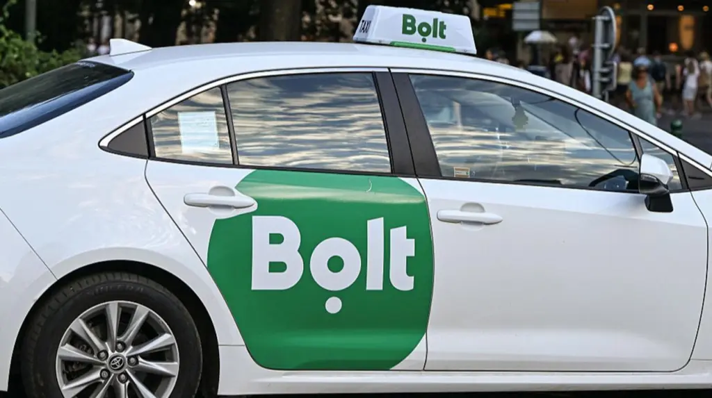 Театри Києва підсвітили зеленим світлом: Bolt запустив благодійну ініціативу на підтримку української культури Театри Києва підсвітили зеленим світлом: Bolt запустив благодійну ініціативу на підтримку української культури