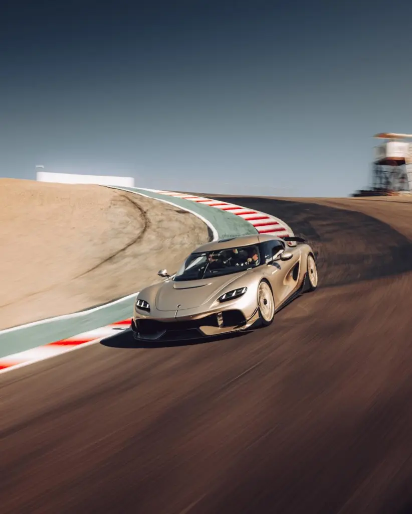 Сімейний гіперкар на 2300 сил: Koenigsegg Gemera виходить у серію