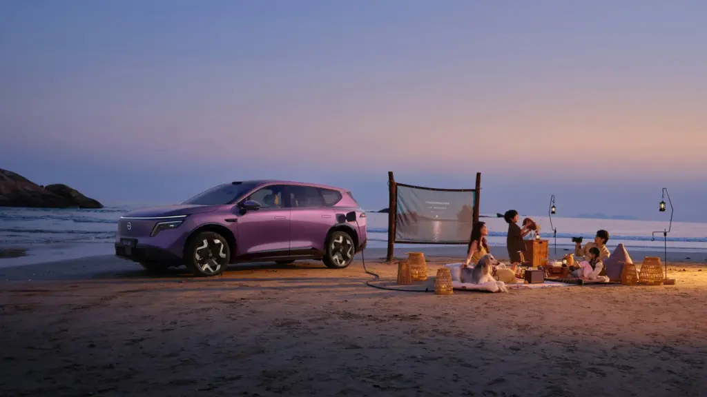 Більше екранів, ніж у Mercedes: Nissan показав нове авто