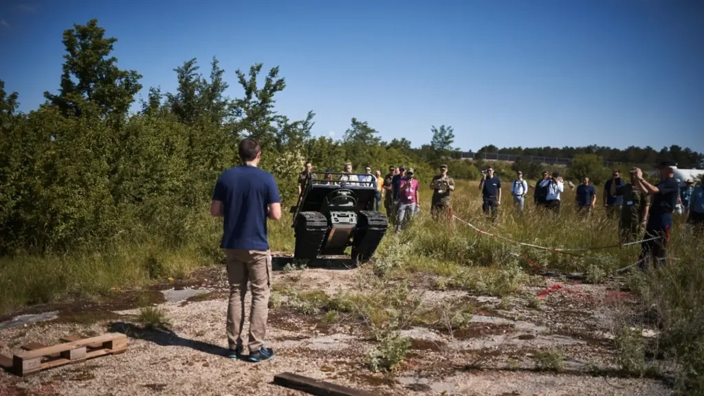 Роботи замість солдатів: у Швейцарії пройде один із найскладніших військових тестів у світі