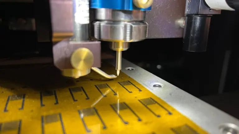 Вчені створили штучні нейрони, що взаємодіють із мозком