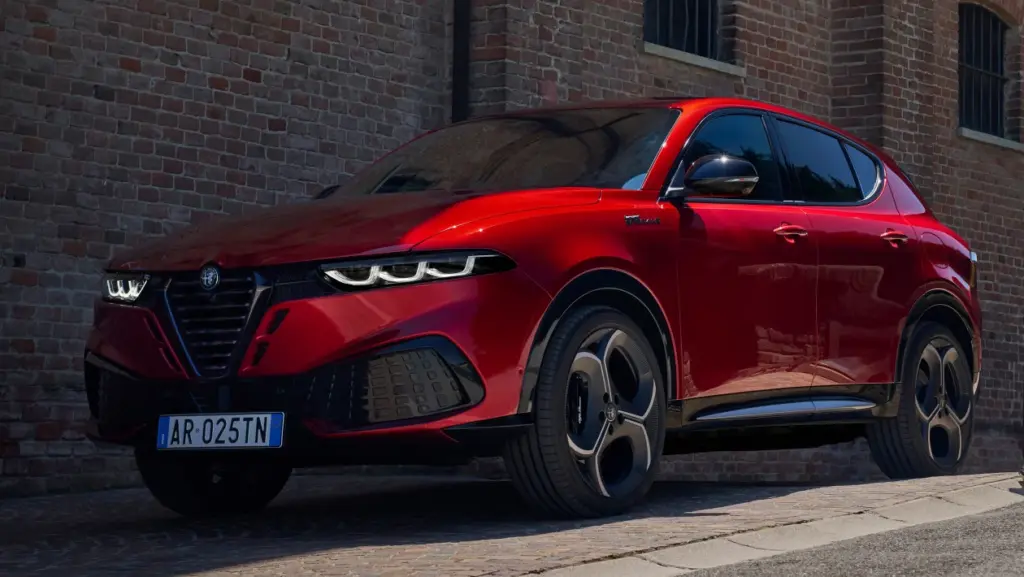 Alfa Romeo Tonale 2026: стиль суперкара і ціна, що приємно здивує