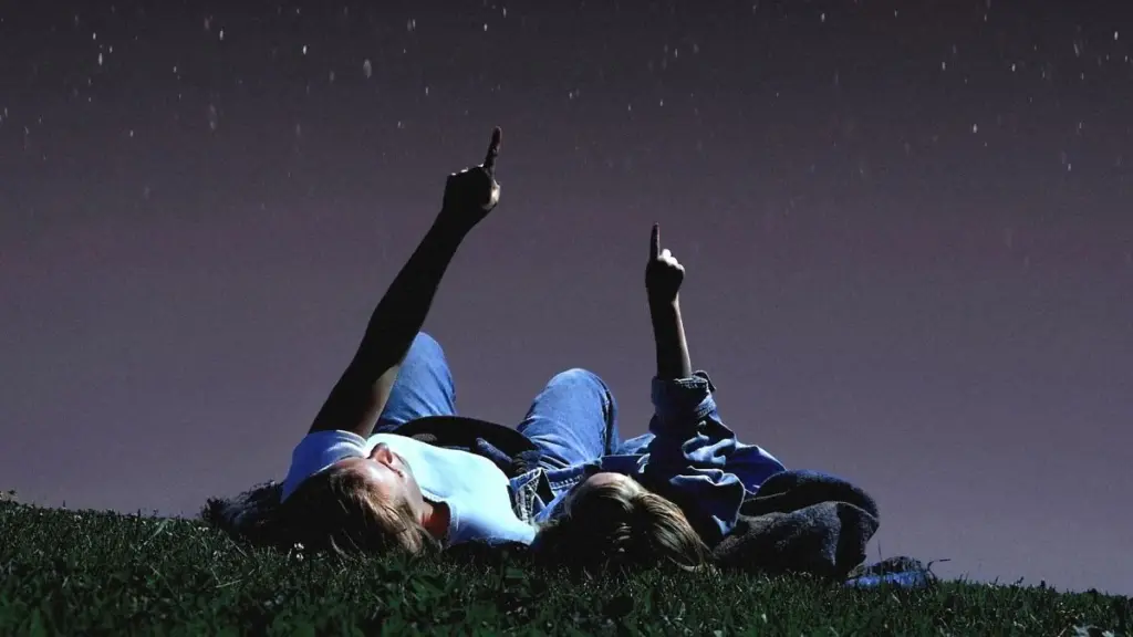 Небо “оживе”: зорепад Лірид цього року видно краще, ніж зазвичай