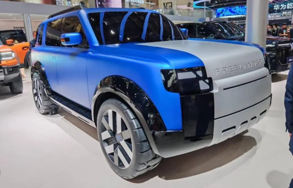 Новий Freelander вперше показали на фото