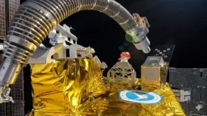 Китай протестував гнучку «руку» для ремонту супутників прямо в космосі