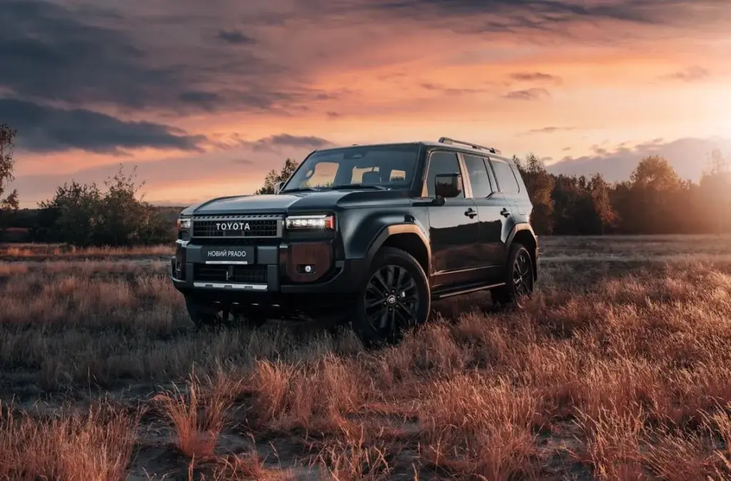 Два легендарні SUV Toyota зійшлися у головному порівнянні року