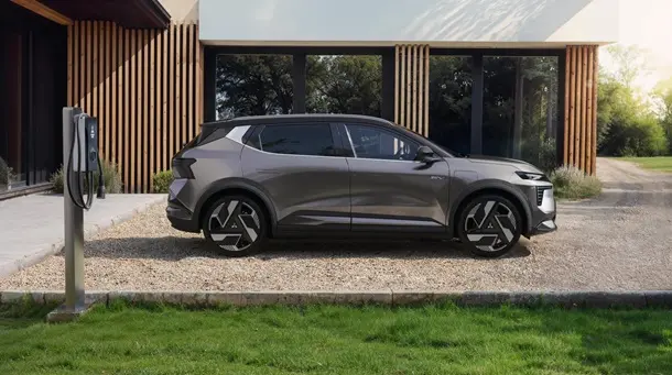 Mitsubishi додала нову батарею Eclipse Cross EV і суттєво знизила ціну