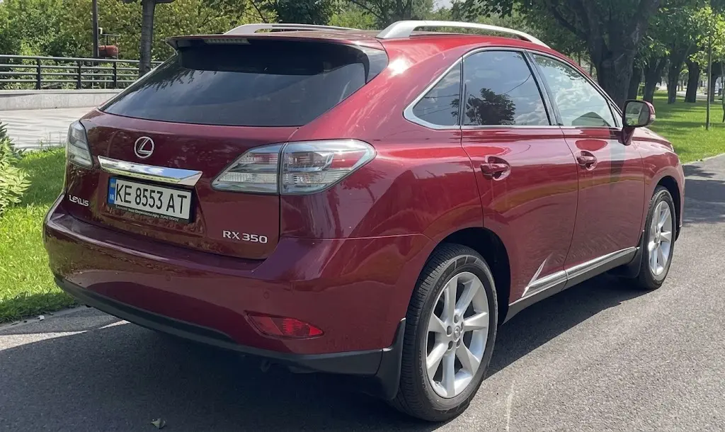 Lexus 2011 року з пробігом 21 тисяча км продають за $27 тисяч: чому він такий дорогий