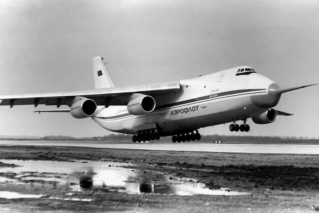 Ан-124 «Руслан»: чому цей український велетень досі не має повноцінної заміни